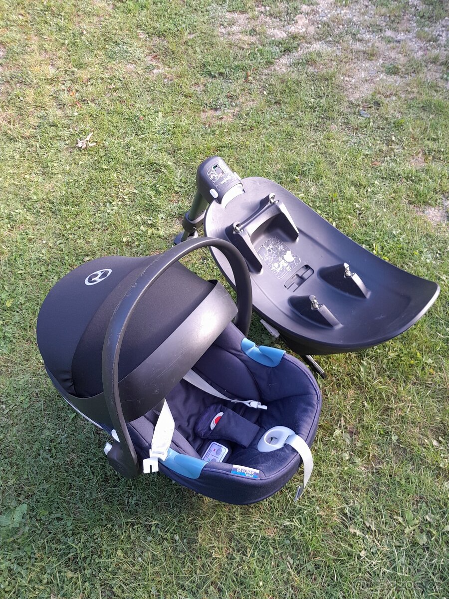 Cybex Aton se základnou - 2