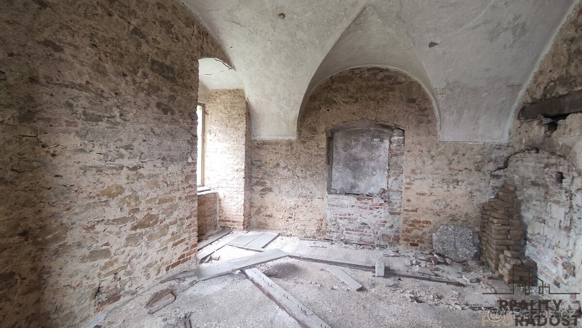 Prodej části bývalého kláštera, Vratěnín, okres Znojmo - 2