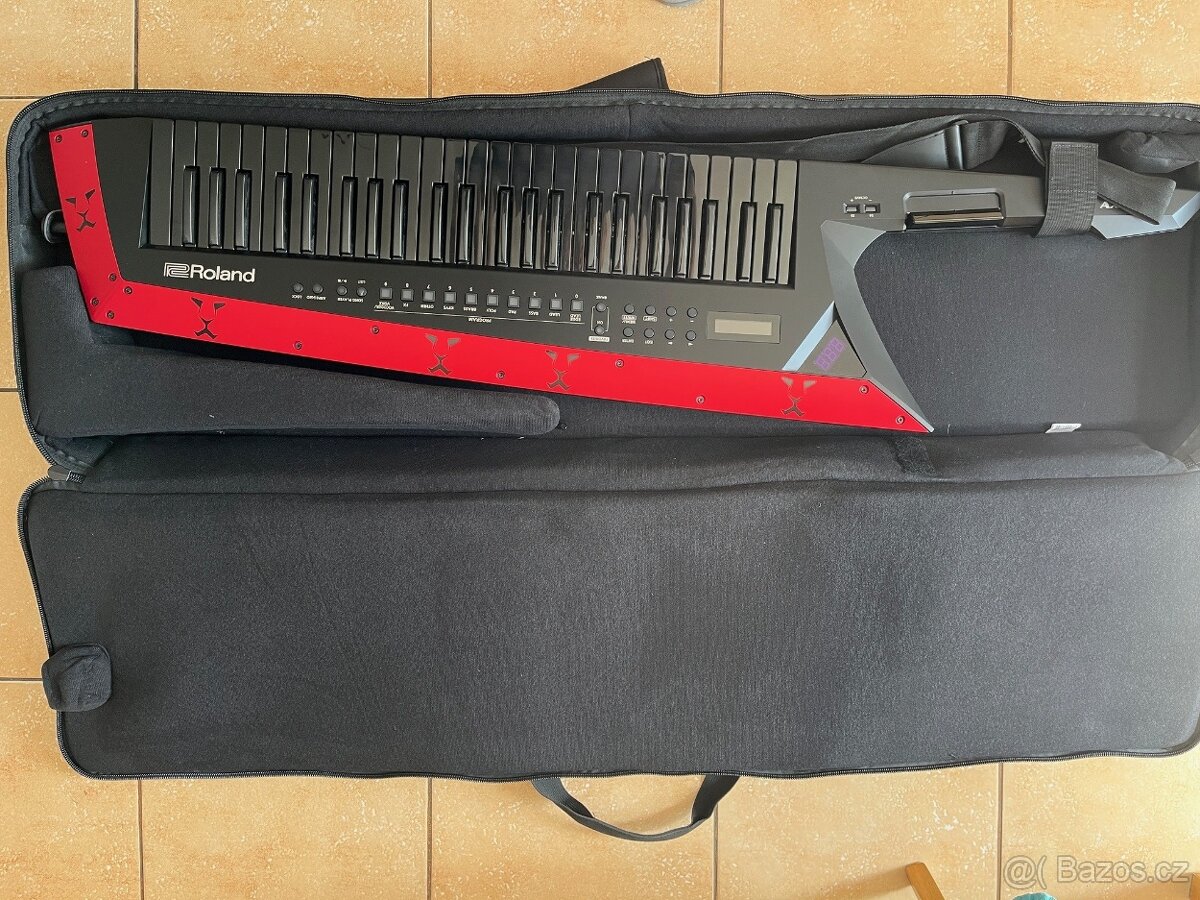 Prodám Roland AX-Edge Keytar black - 2