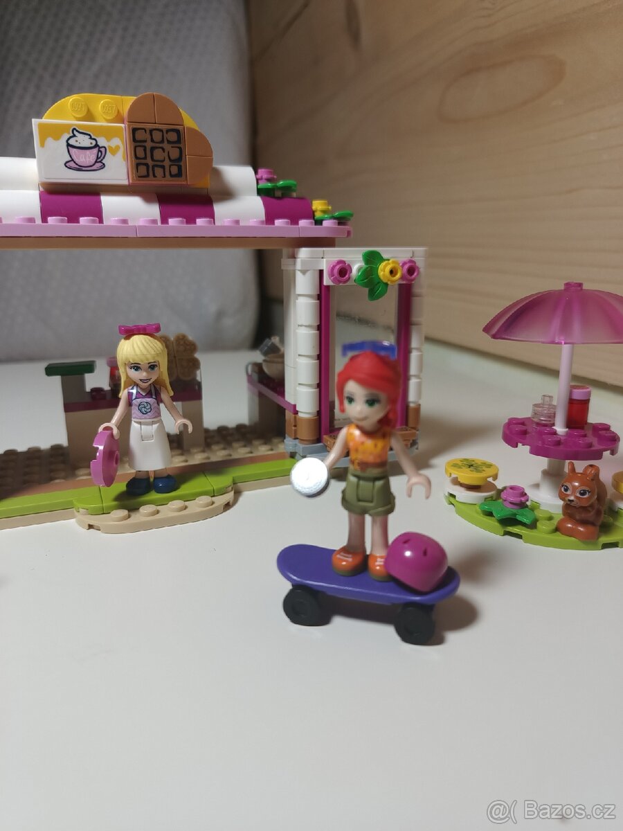 Lego friends Kavárna v parku městečka Heartlake - 2