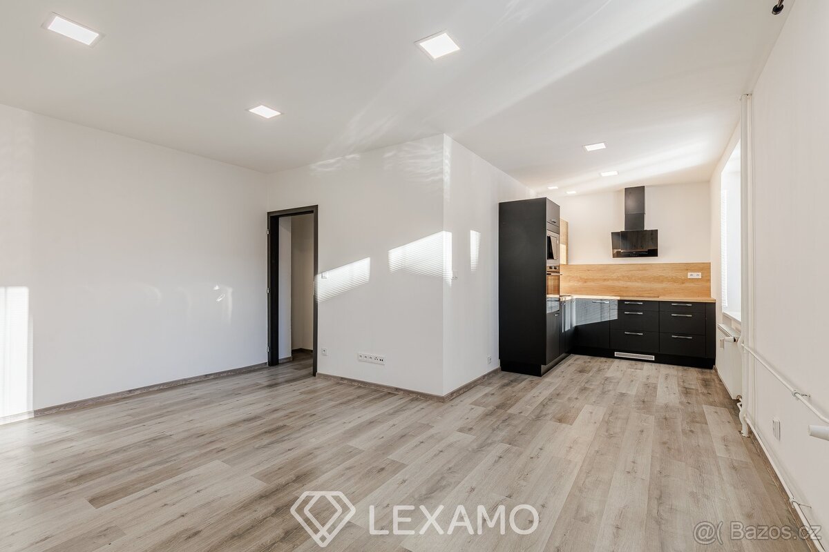 Pronájem bytu 2+kk, 53m² - ul. Smetanova Znojmo, ev.č. 00300 - 2