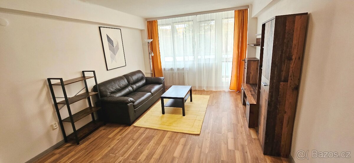 2+1 s lodžií po rekonstrukci v Kolíně - 2