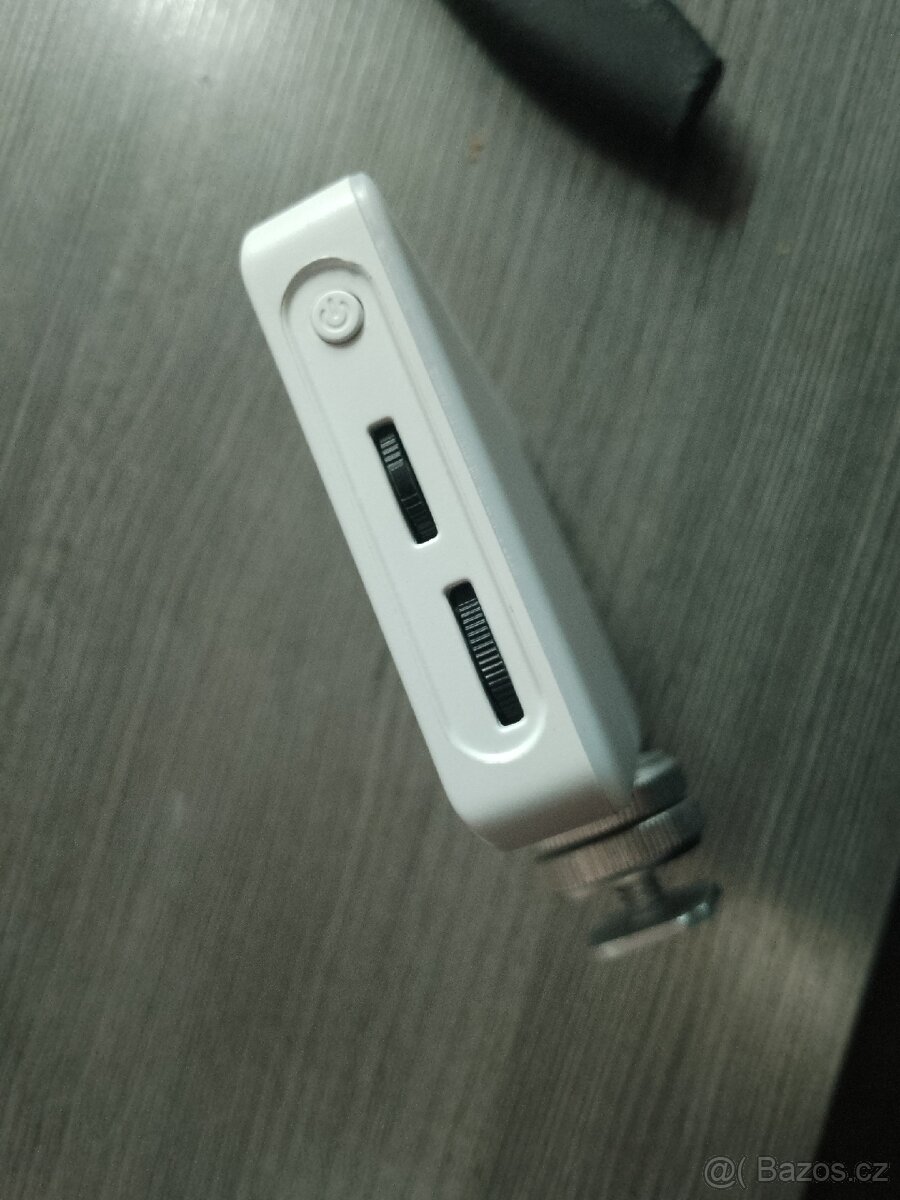 LED světlo Ulanzi VL 120 RGB - 2