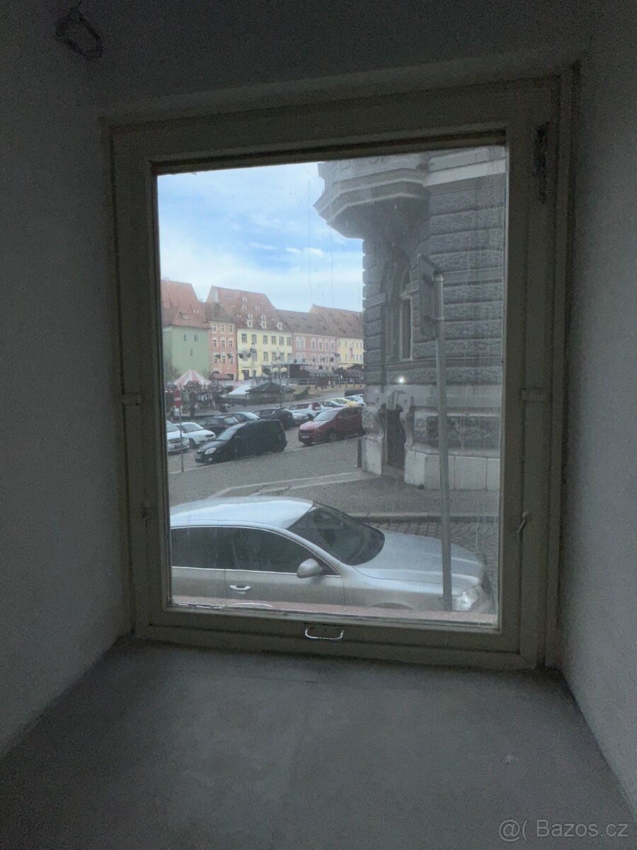 pronájem obchodních prostor, restaurace nebo kancelář - 2