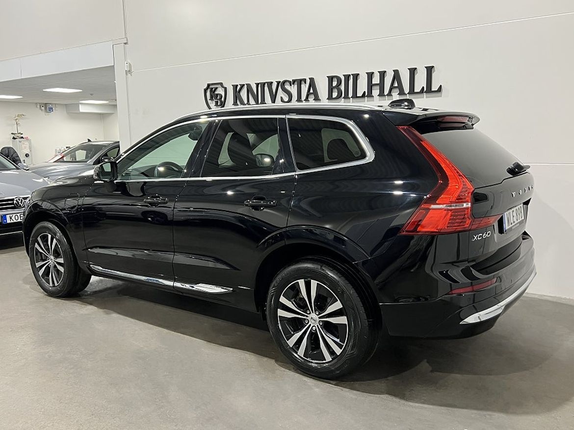 Volvo XC60 Recharge T6 AWD Inscription rok 2022 - 2