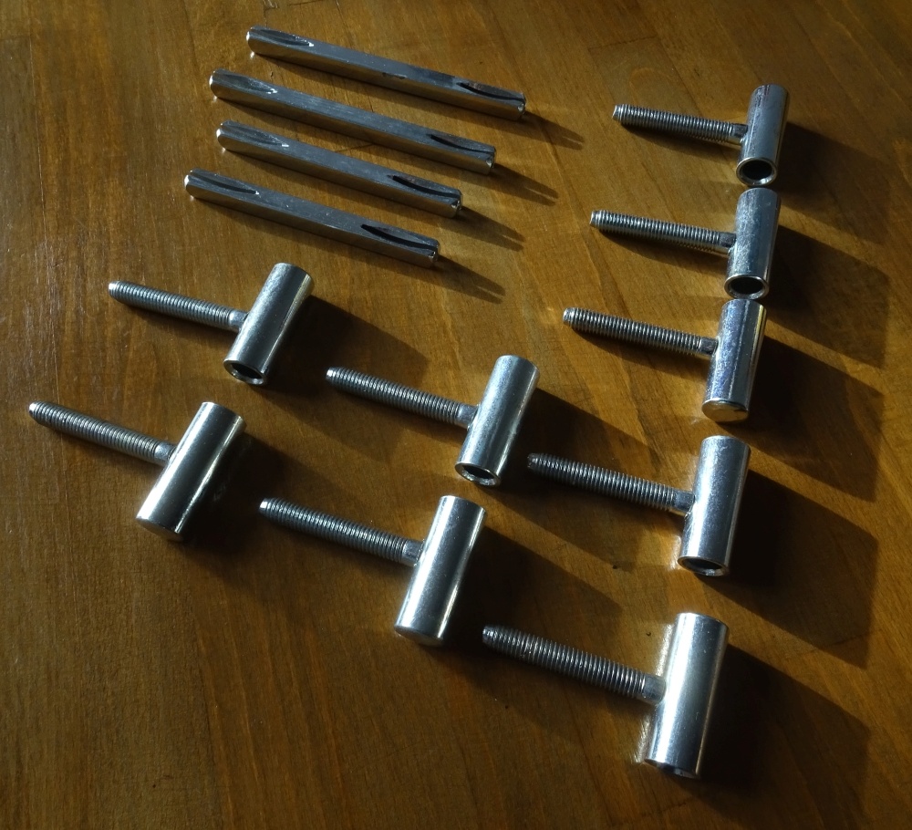 Dveřní závěsy + čtyřhrany pro kliky - 2