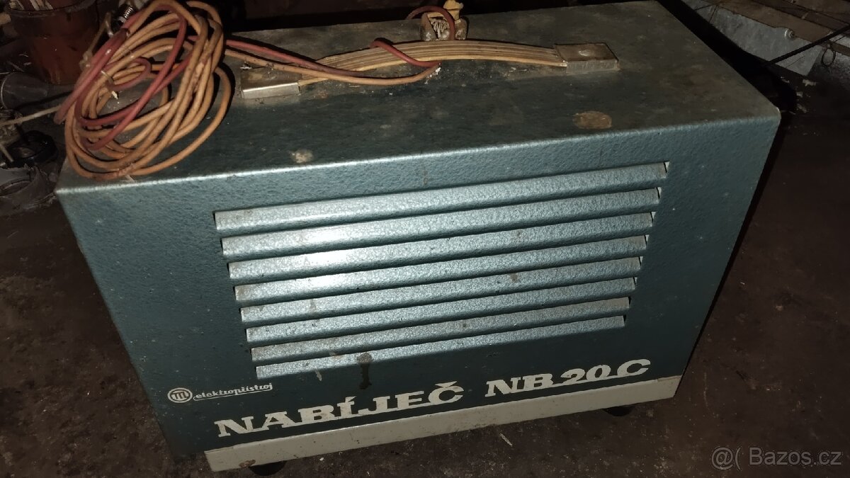 Nabíječka NB20C - 2