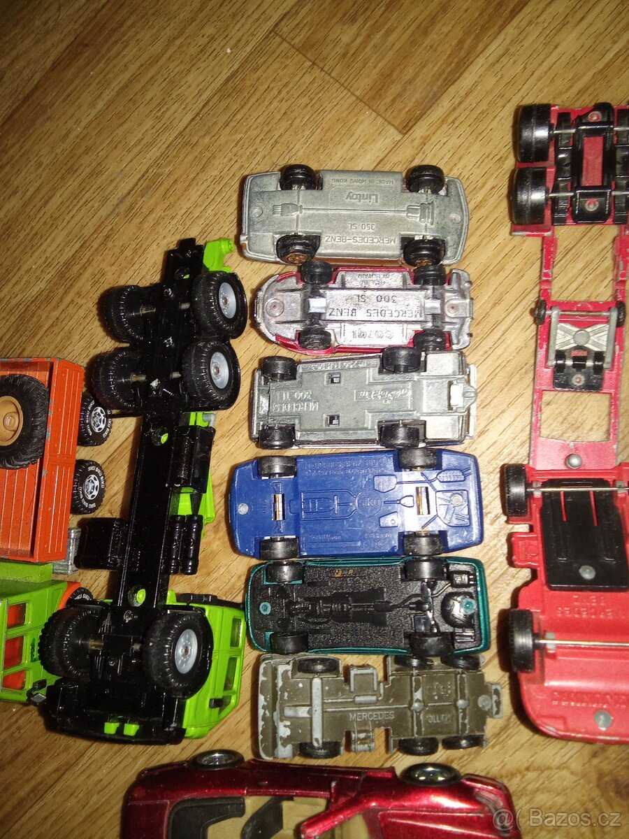 Autíčka Mercedes - 2