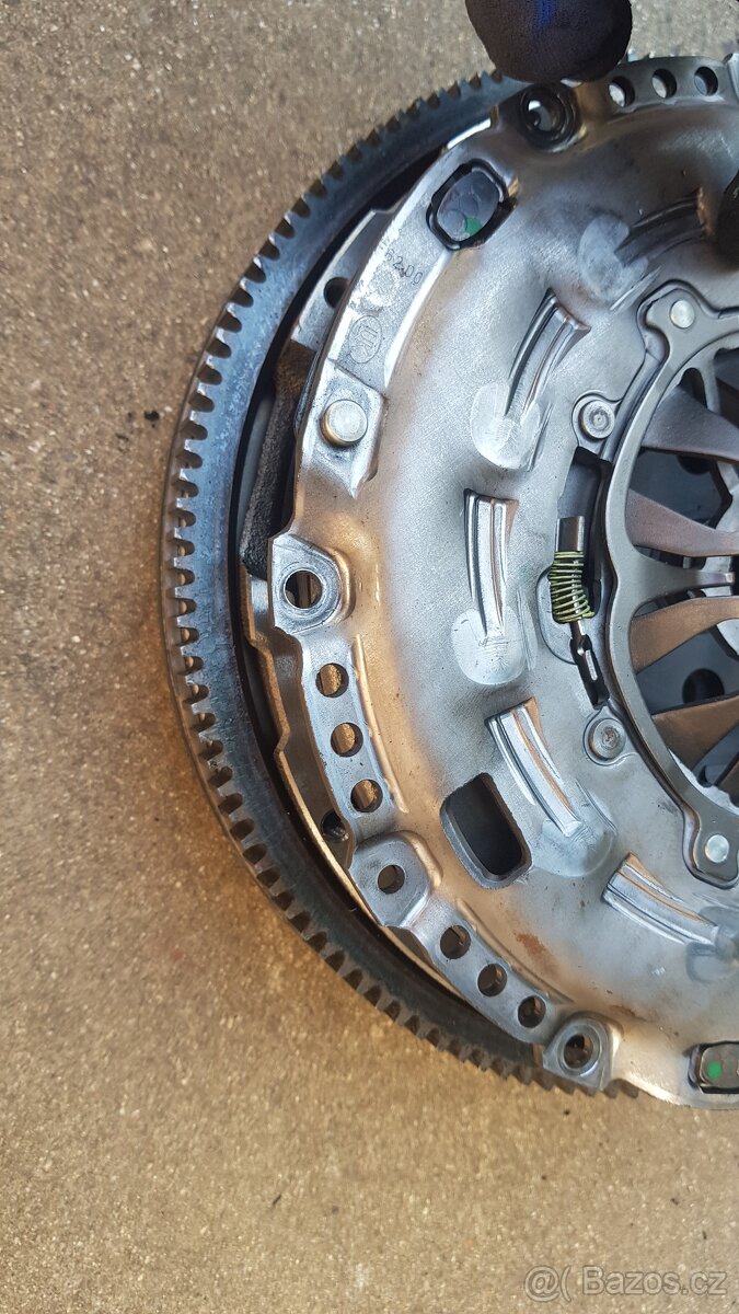 Spojka dvouhmota 1.8tsi luk - 2