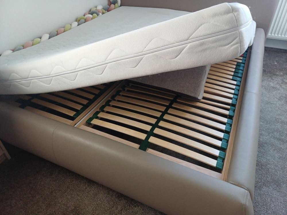 Prodám postel 160x200 včetně matrace - 2