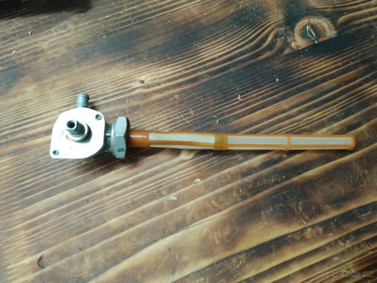 Prodám palivový kohout - 2