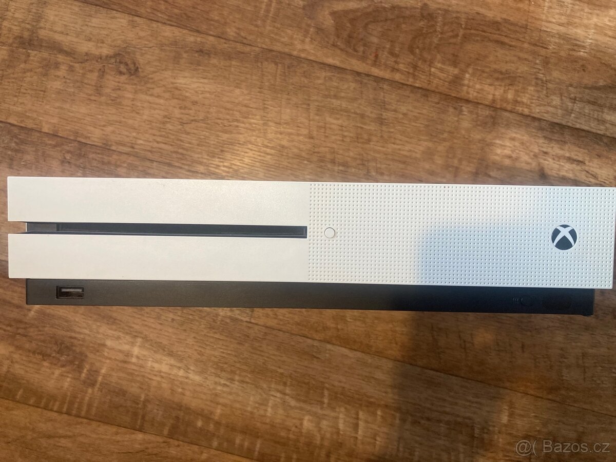 Xbox ONE S 1TB (Ovladač + HDMI) - 2