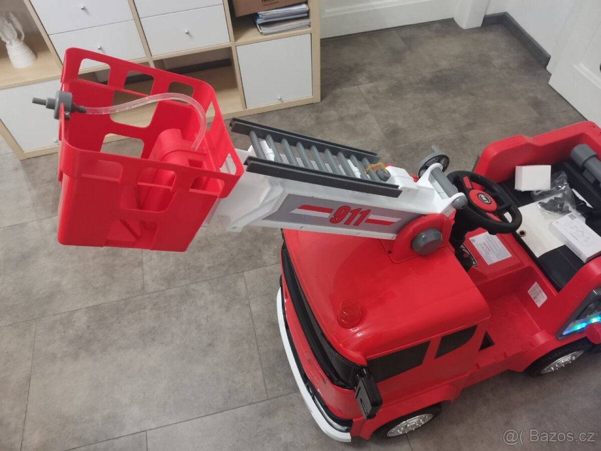 Dětské elektrické hasičské auto - 2