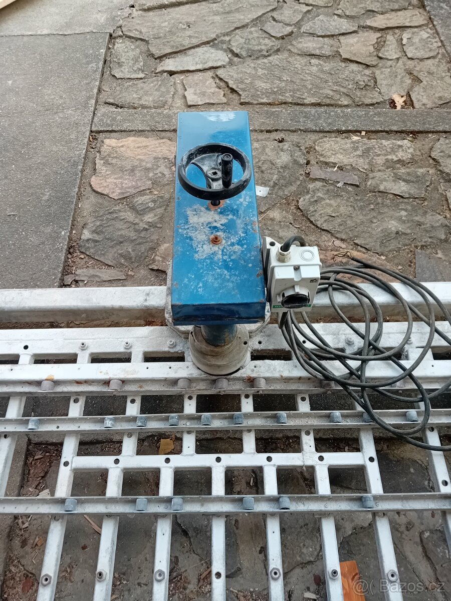 Kotoučová bruska na skl - 2