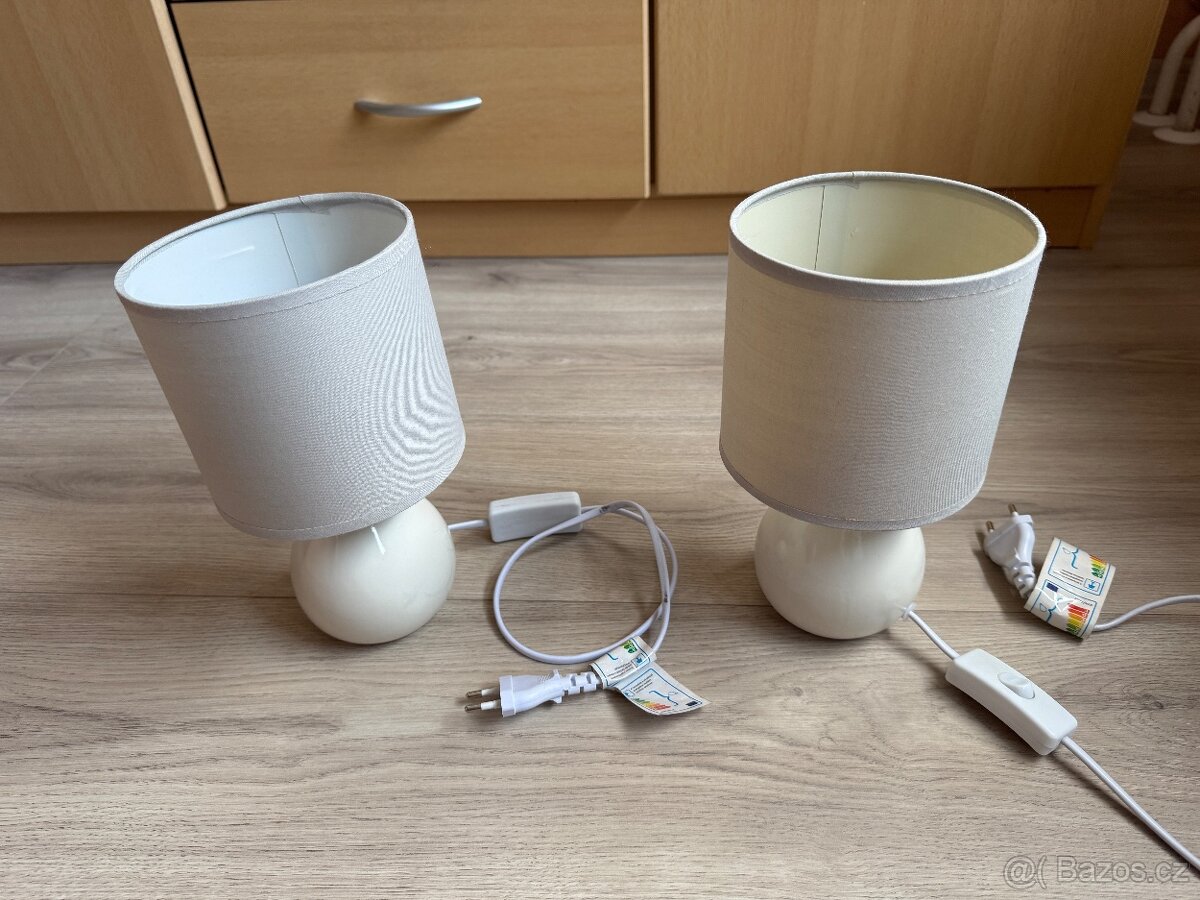 Lampičky na noční stolek - 2