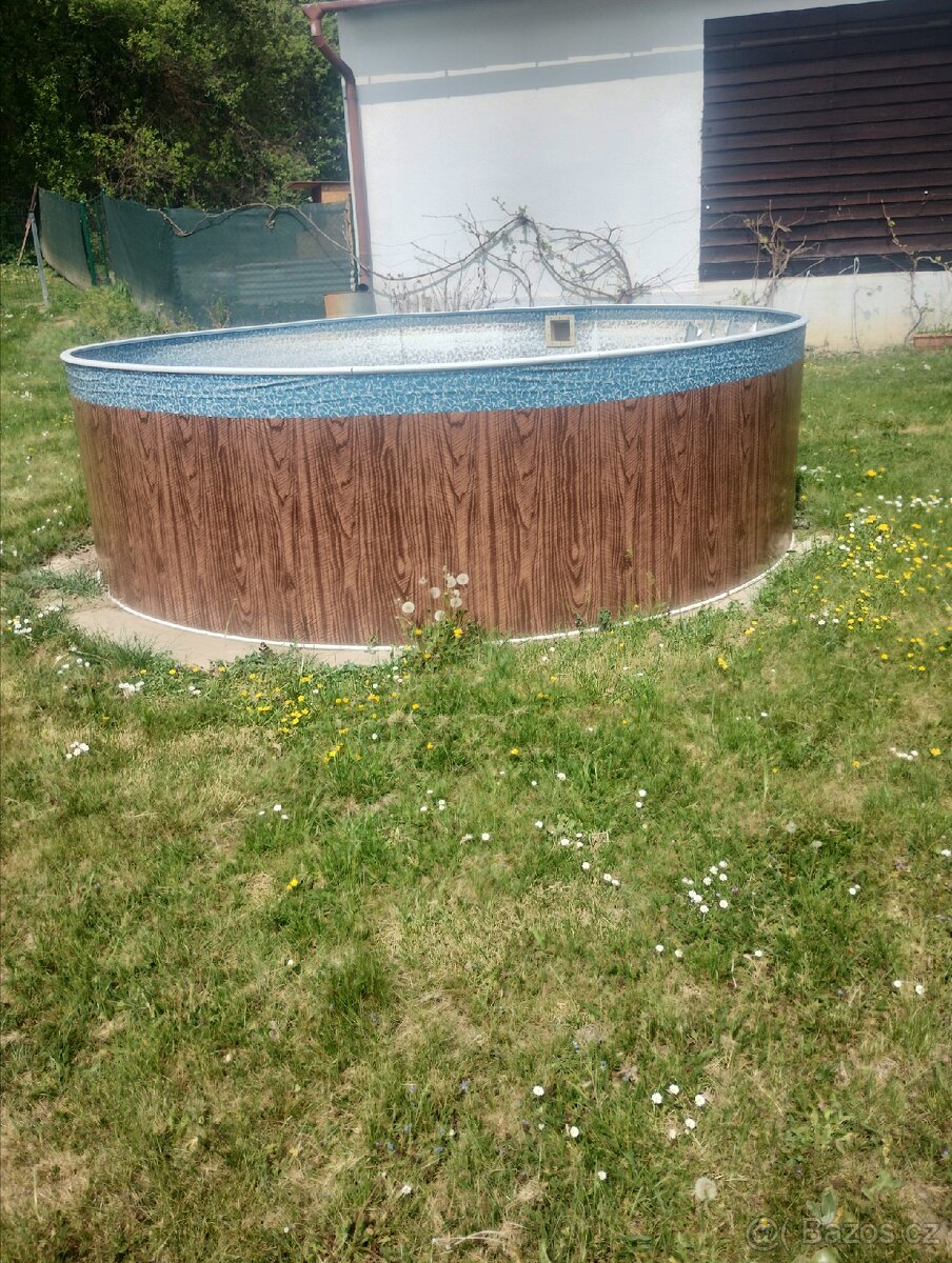 Těleso bazénu+filtrace+solar - 2