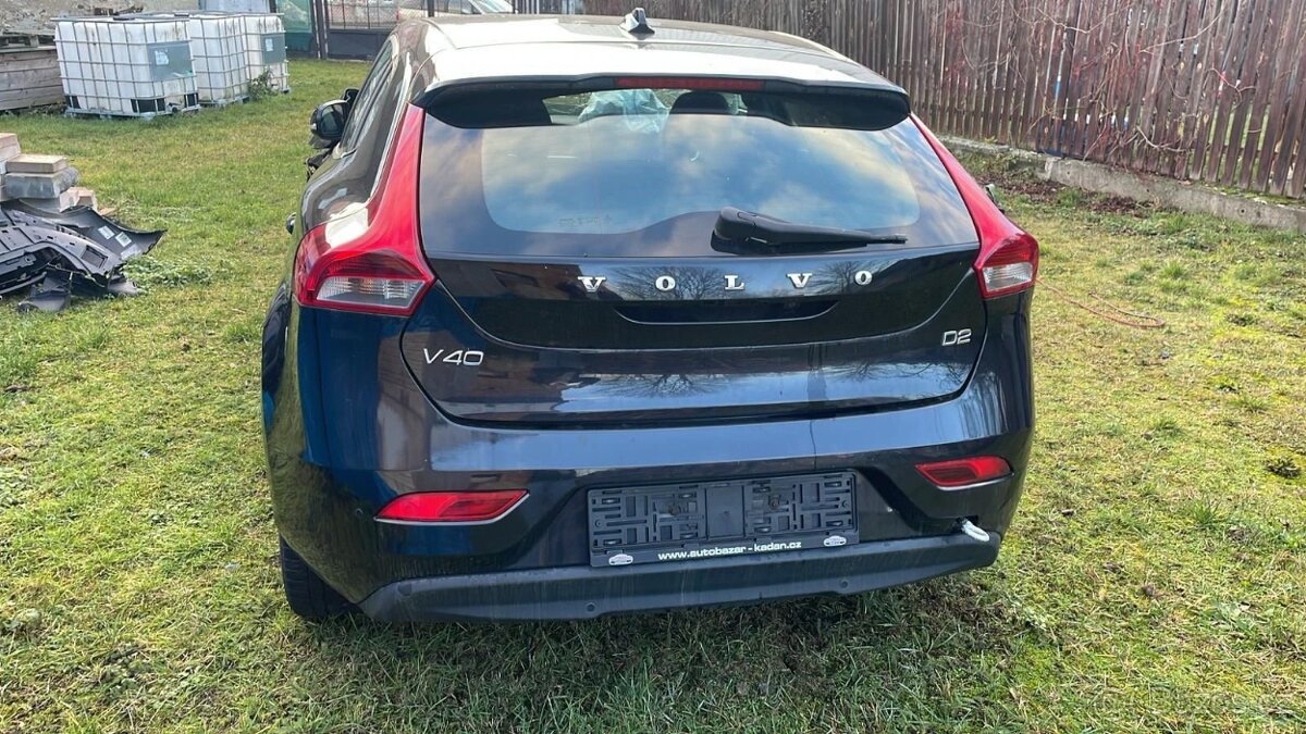 Volvo V40 1,6 nafta - 2