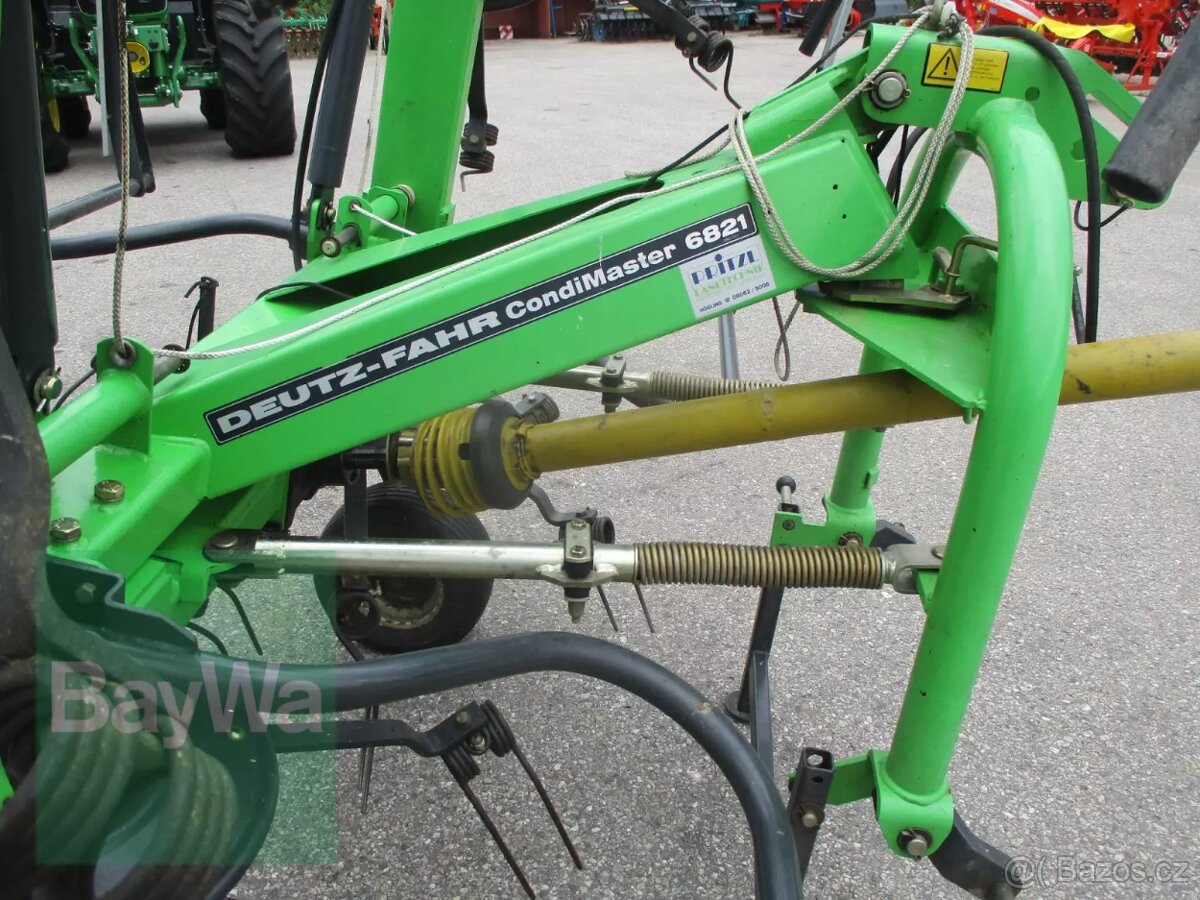 Obraceč sena Deutz-Fahr - 2