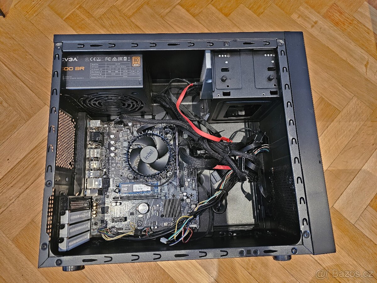 Prodám PC s  monitorem - 2