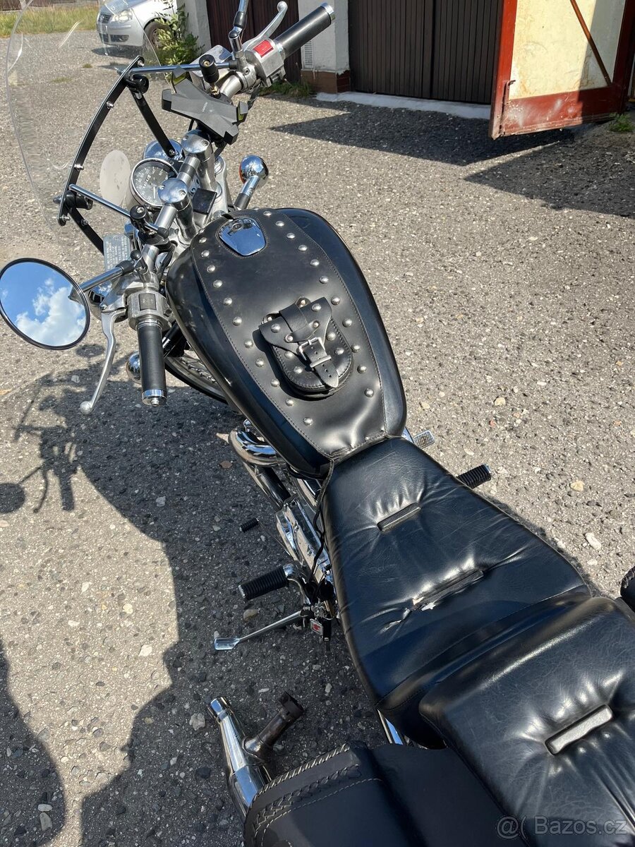 Suzuki VS 750 intruder - 2