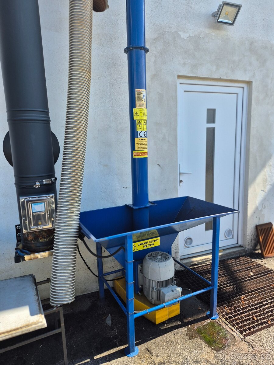 Šnekový podavač dopravník - 2