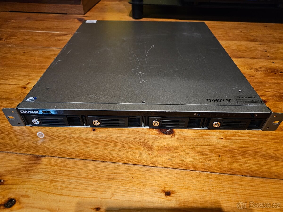 NAS QNAP TS-469U - 2