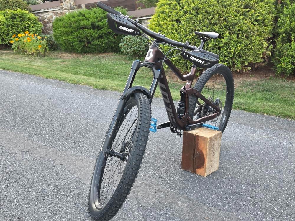 Scott Genius carbon 930 29" hnědé M 2021 - 2