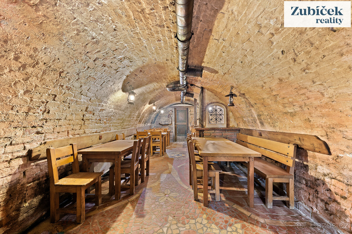 Prodej komerční nemovitosti Bzenec - Pod St.Hradem - 2