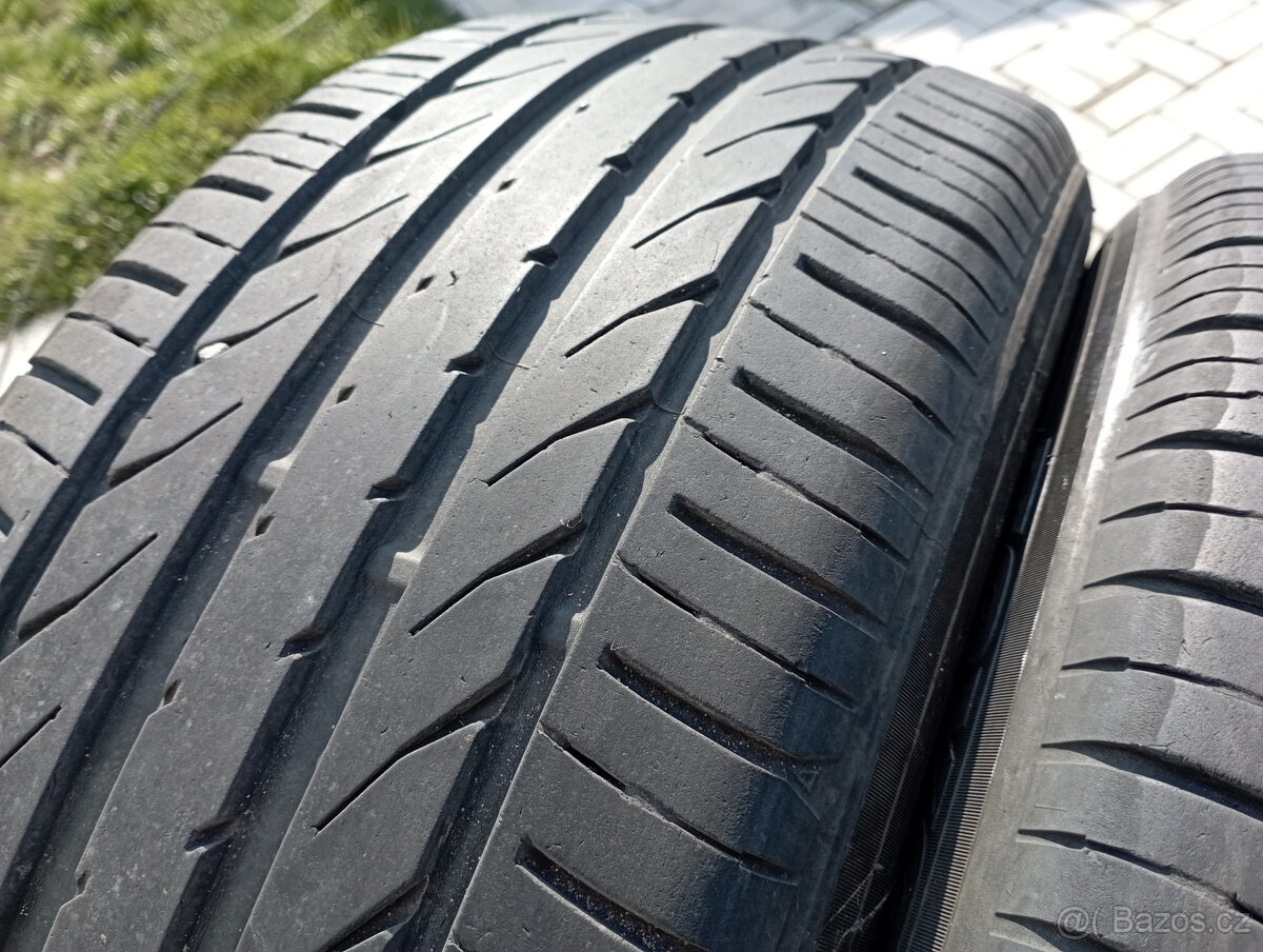 215/50/18 Toyo letní pneu 4ks - 2