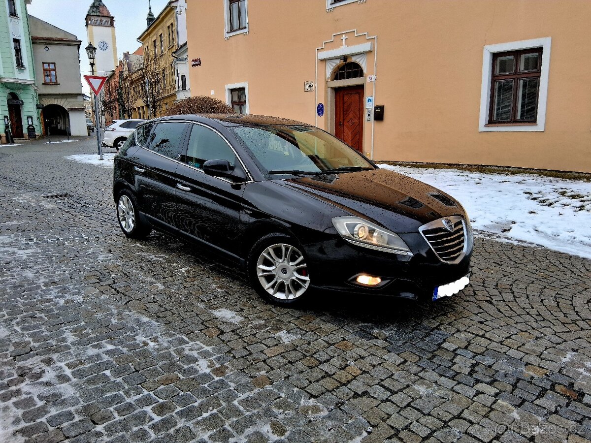 Lancia delta 1.6 multijet 88kw TOP - 2