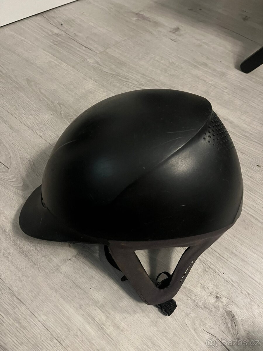 Jezdecká přilba - 2