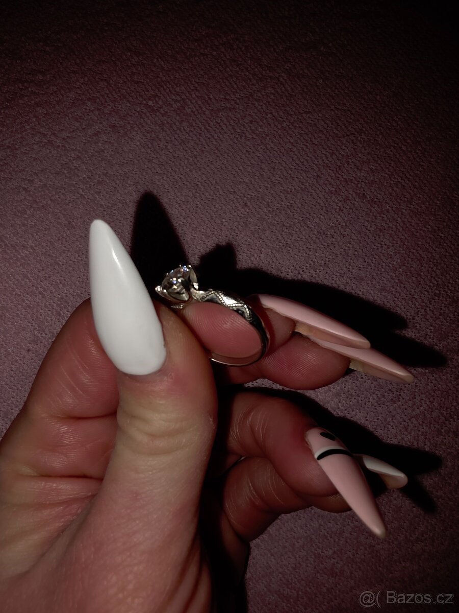 Zásnubní prsten - 2
