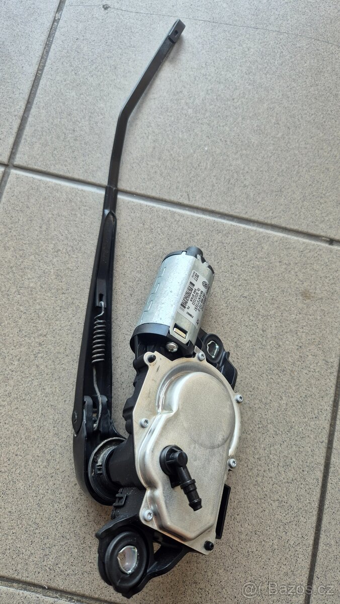 Motorek Z stěrače VW Caddy (kompletní) 2K0955712D - 2