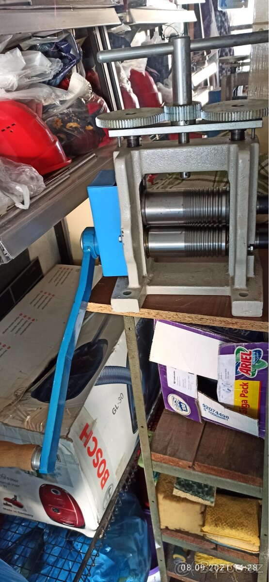 Ruční Válcovací Stroj - 2