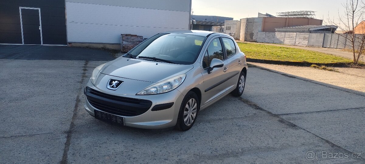 Peugeot 207 benzin 1.4 - 2