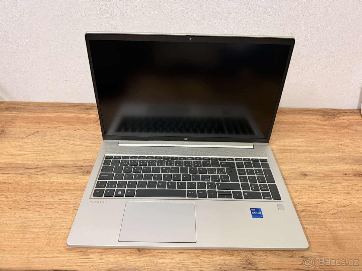 Notebook HP ProBook 450 G10 s brašnou - 2