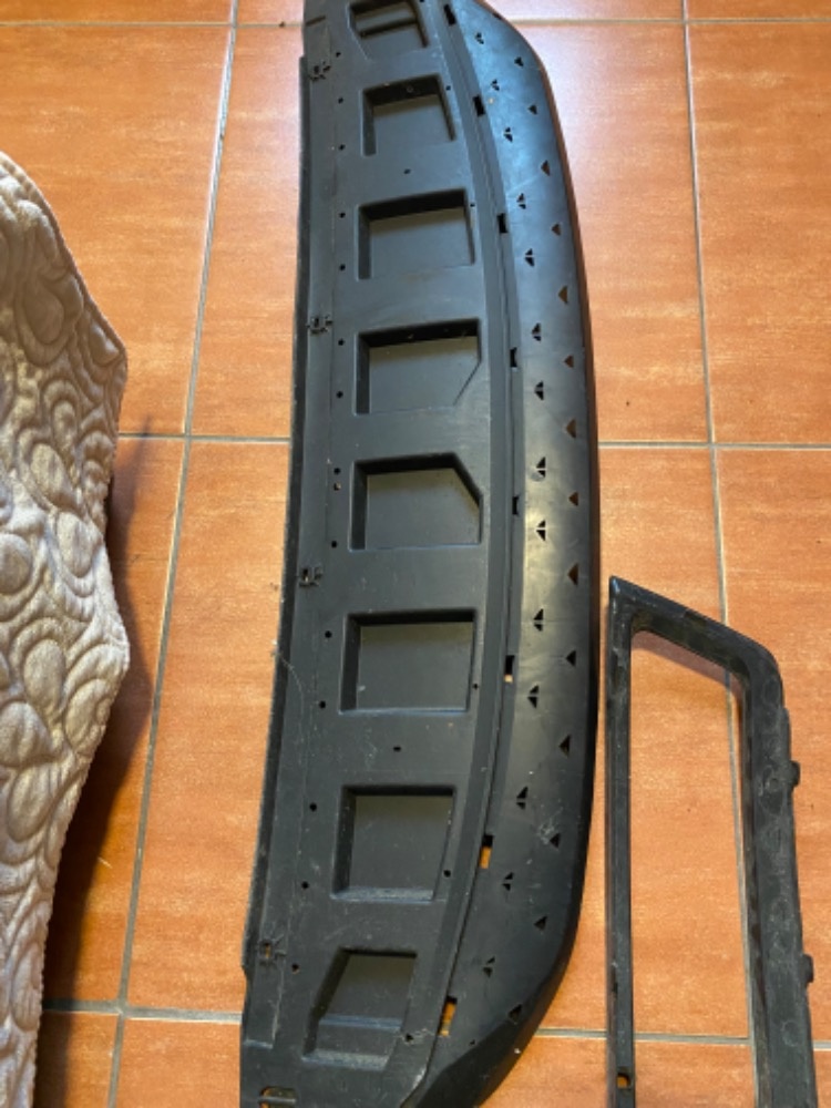 Spodní plastová výztuha nárazníku Rapid - 2