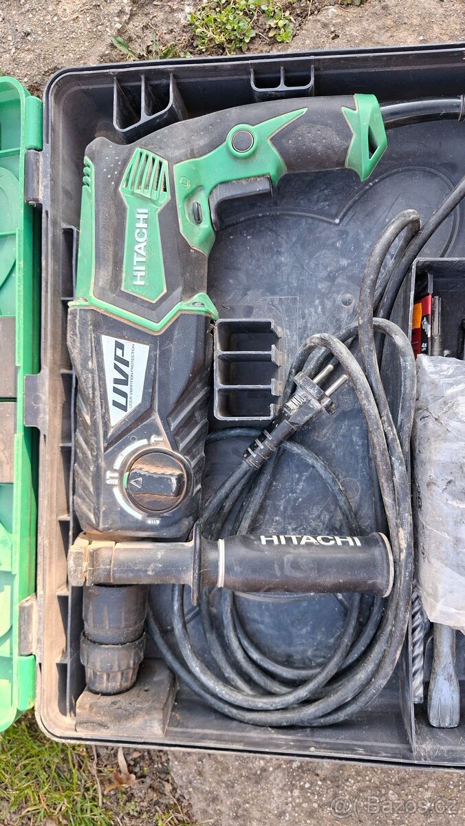 Příklepová vrtačka hitachi - 2