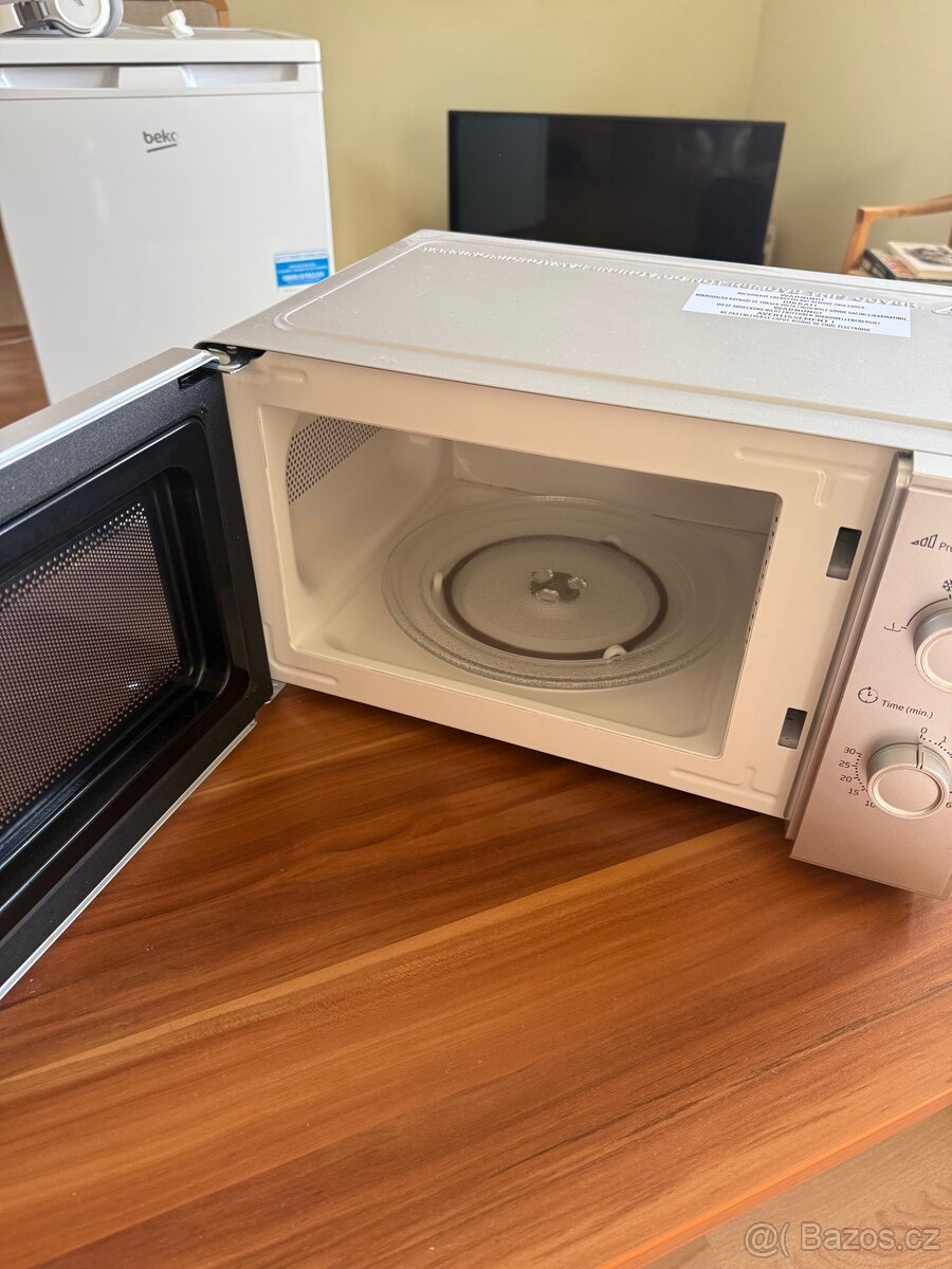 Mikrovlnná trouba Beko - 2