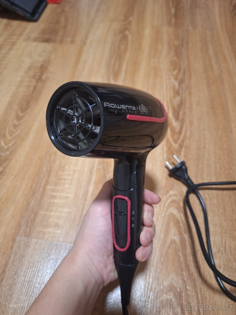 Rowenta Nomad CV3312F0 – cestovní fén - 2
