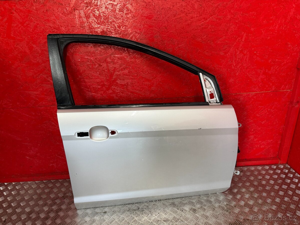 PRAVÉ PŘEDNÍ DVEŘE FORD FOCUS MK2 FACELIFT - 2