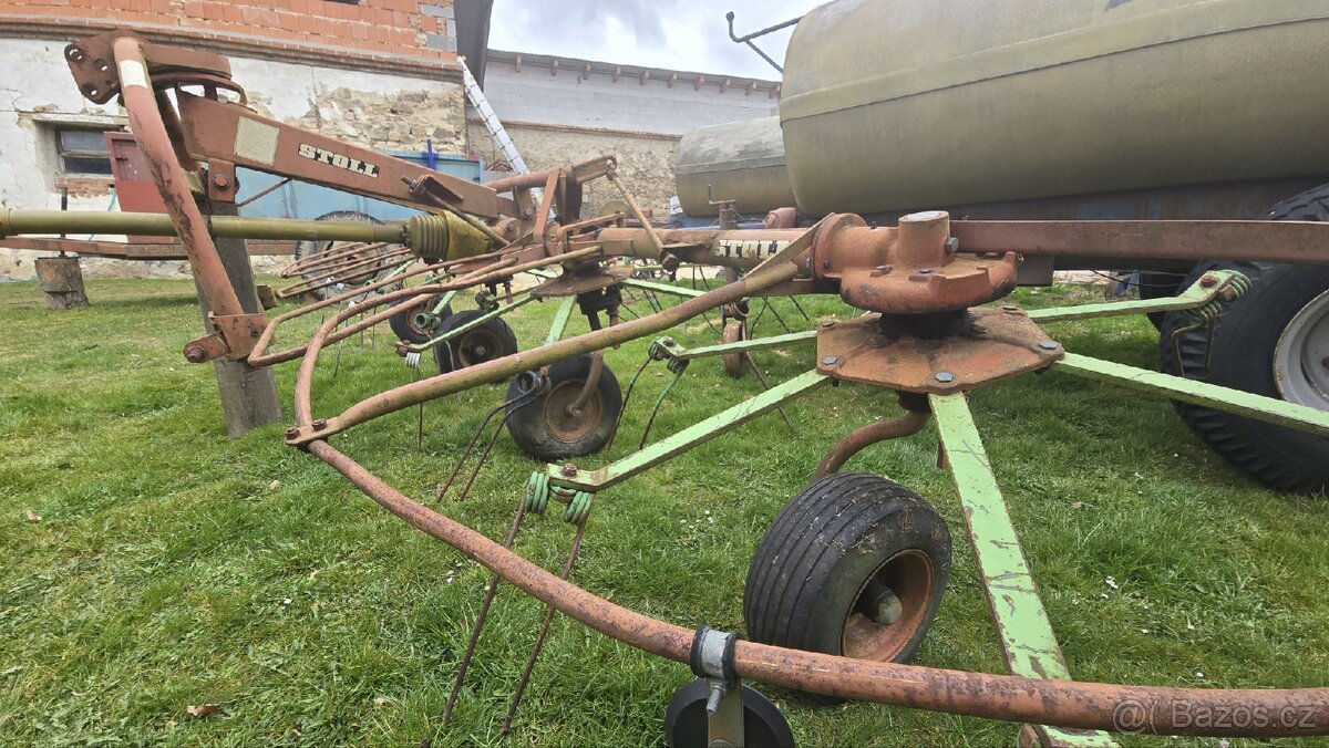Obraceč sena 550 cm nesený - 2