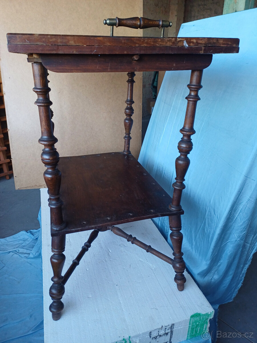 Starožitný servírovací stolek - 2