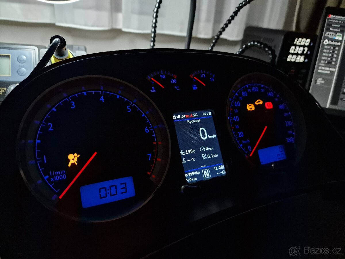 Golf 4 budíky barevný maxidot - 2