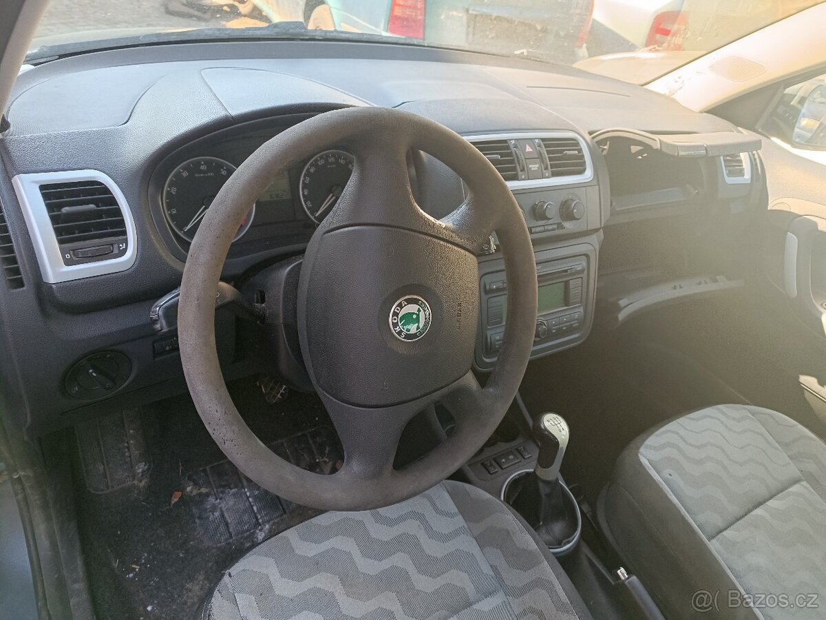 Škoda Fabia r.08 1.4 Náhradní díly - 2