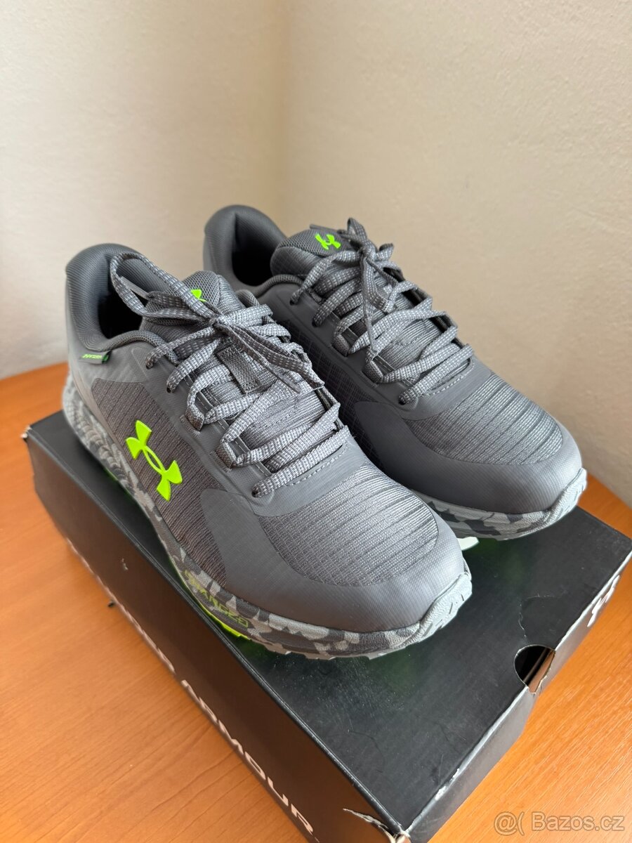 Under Armour Bandit 42,5 - 2