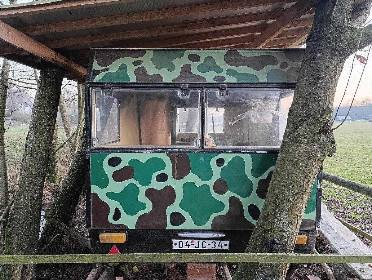 Karavan Racek 300 - 2
