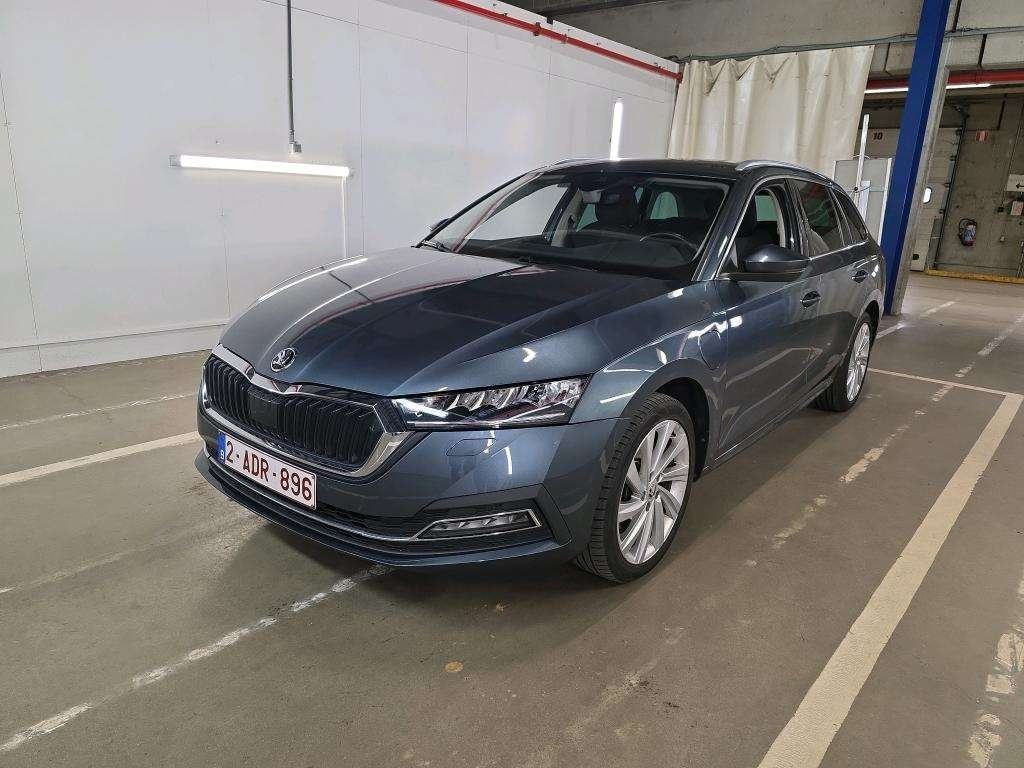 Škoda Octavia Hybrid . - 2