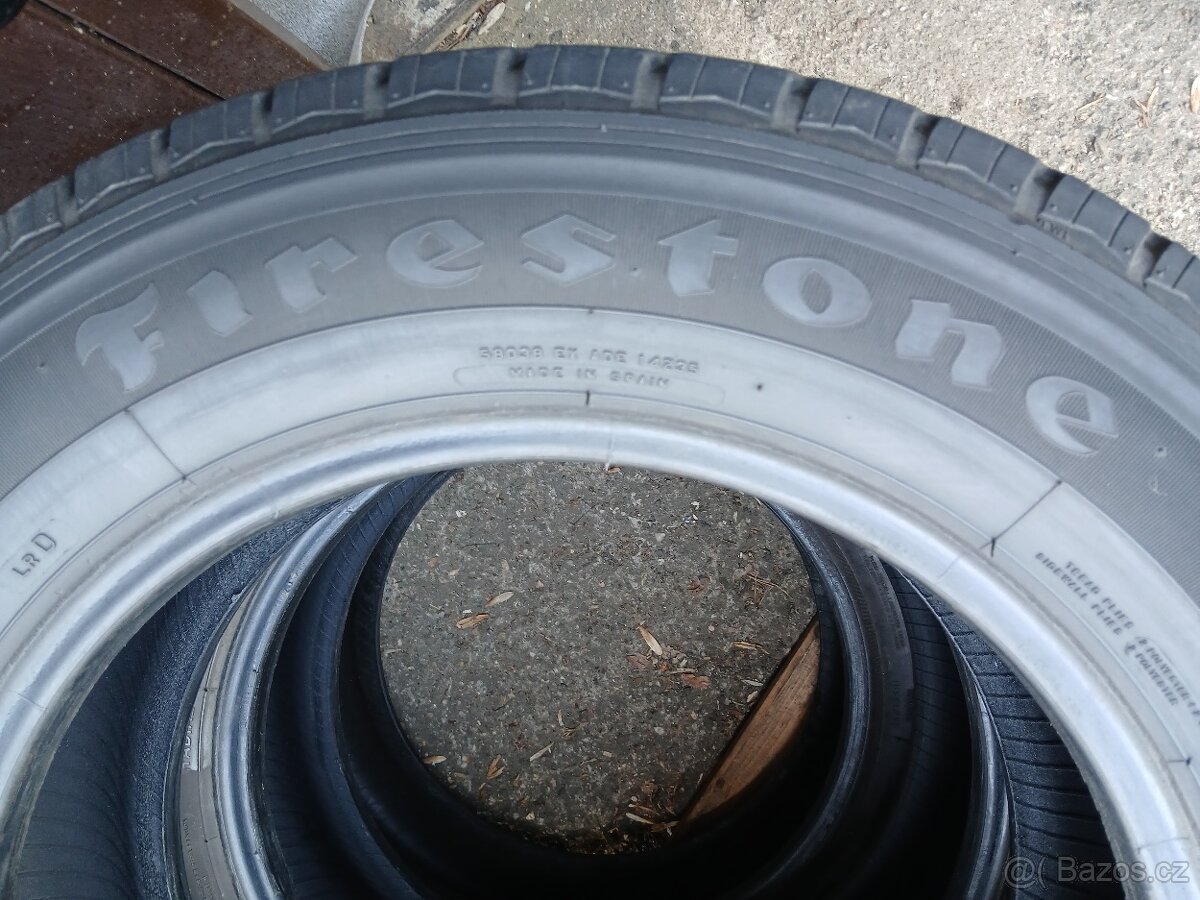 letní pneu 205/65/16C - 2