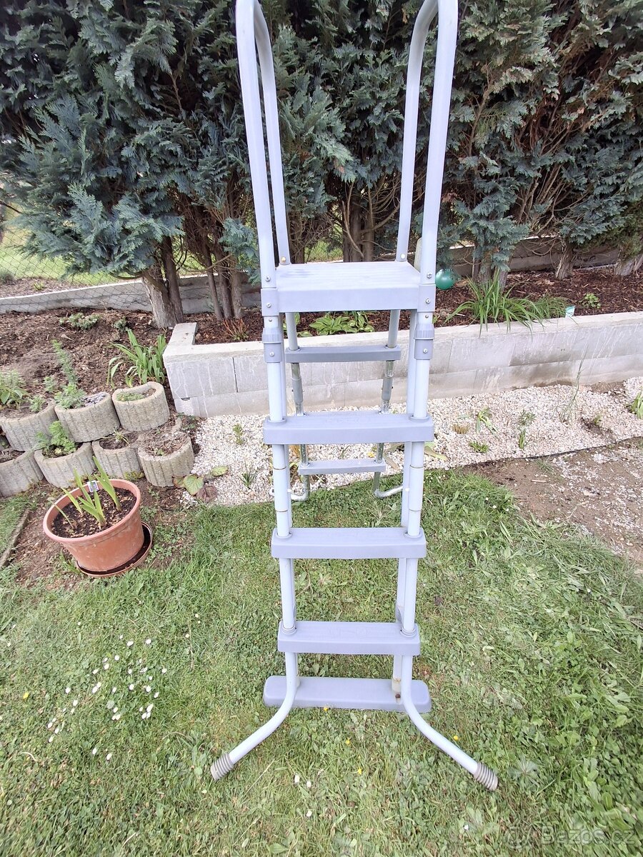 Schůdky Bestway 125cm. - 2